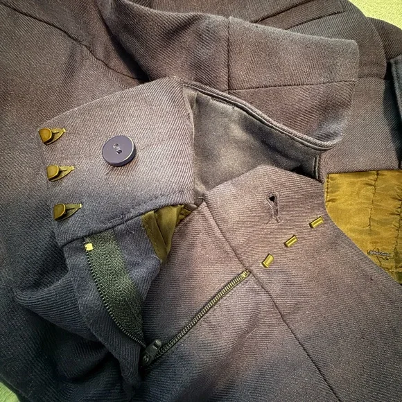 Express Women's Navy Shorts - Picture 6 of 8